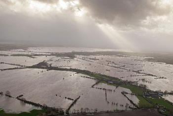14 There are a lot of possibilities to adapt human use of floodplains in such a way that flooding can not affect us like it did in Somerset last spring (left, Steve Poole, University West England,