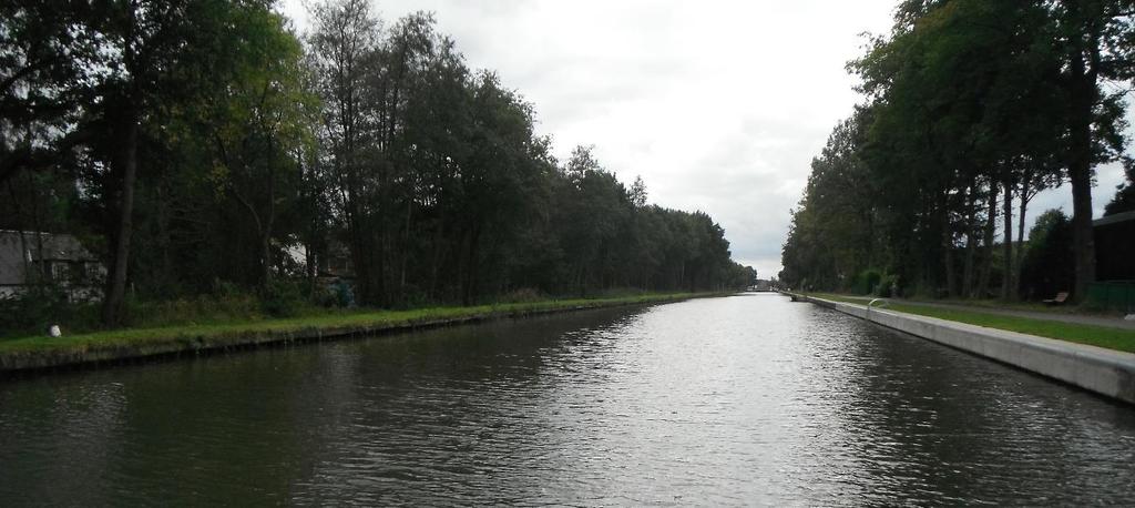 3 RESULTATEN KANAAL DESSEL-TURNHOUT-SCHOTEN 3.1 Algemene opmerkingen De bemonstering van het kanaal Dessel-Turnhout-Schoten is uitgevoerd in de periode van 13 tot en met 16 oktober 2014.