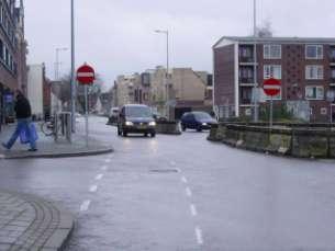 Troelstralaan naar Merelstraat Hoofdfietsroute in de voorrang!