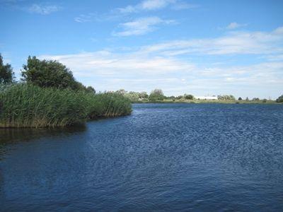 Ligging van de viswateren in het onderzoeksgebied:. de Koolhofput. de Oude Leiearm Menen en. Oude Schelde Kerkhove.