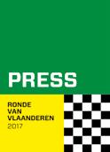 Enkel de wagens/motoren met de groene, gele of rode genummerde stickers worden toegelaten in de wedstrijdkaravaan, tussen rode en groene vlag.
