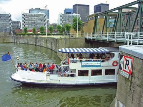 De Waterbus, een lijndienst op het 'Zennekanaal' De Waterbus is een intergewestelijke lijndienst op het Brusselse 'Zennekanaal' voor filevrije en attractieve verplaatsingen tussen het centrum van