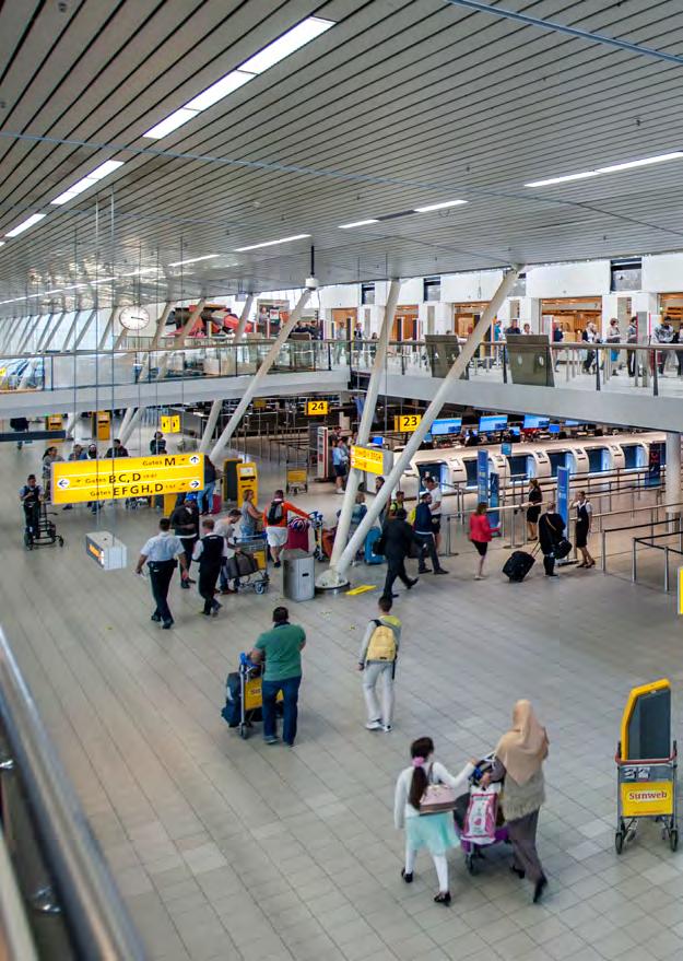 Awards In hebben Schiphol Group en Amsterdam Airport Schiphol zich op verschillende gebieden onderscheiden. Schiphol Group Randstad Award : Aantrekkelijkste werkgever van Nederland.