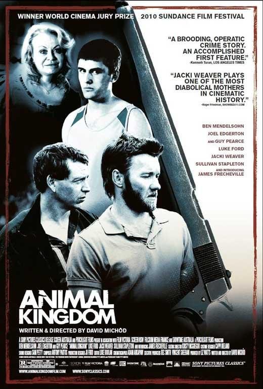Filmposter 7 Animal Kingdom Punt Er zijn 4 aandrachtspunten in deze poster. De hoofdpersonen Lijn Er zijn 1 duidelijke lijn in de poster. Diagonaal langs het geweer.