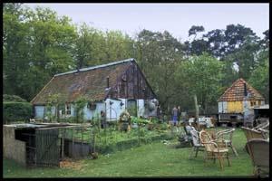 Koos Vorrinkhuis Midden in de bossen bij Lage Vuursche ligt het Nivon natuurvriendenhuis Koos Vorrink.