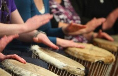 Baobabpercussie U kan kiezen uit een heleboel workshops: kinderexpressie, dans, djembé, toneel, muziek, 60 tot 90 minuten U moet geen aanvragen.