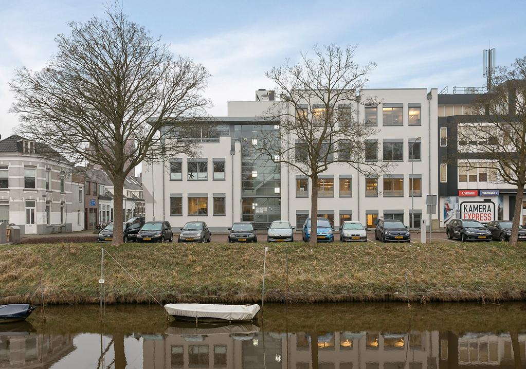 STIJLVOL KANTOOR IN HET CENTRUM VAN BREDA In dit luxe kantoorpand hebben wij een mooie ruimte van 206 m 2 vvo beschikbaar voor verhuur.