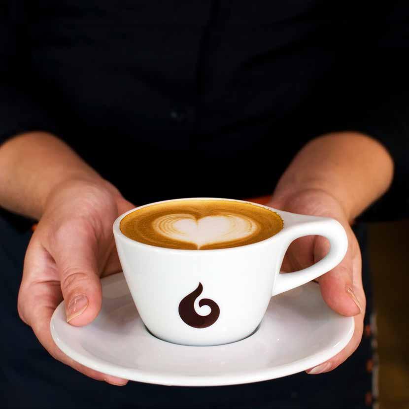 op jou gebrand Koffie is het hart van ons bedrijf. In elke kop koffie is terug te vinden hoe we in het leven staan, hoe we met elkaar omgaan en hoe we ondernemen.