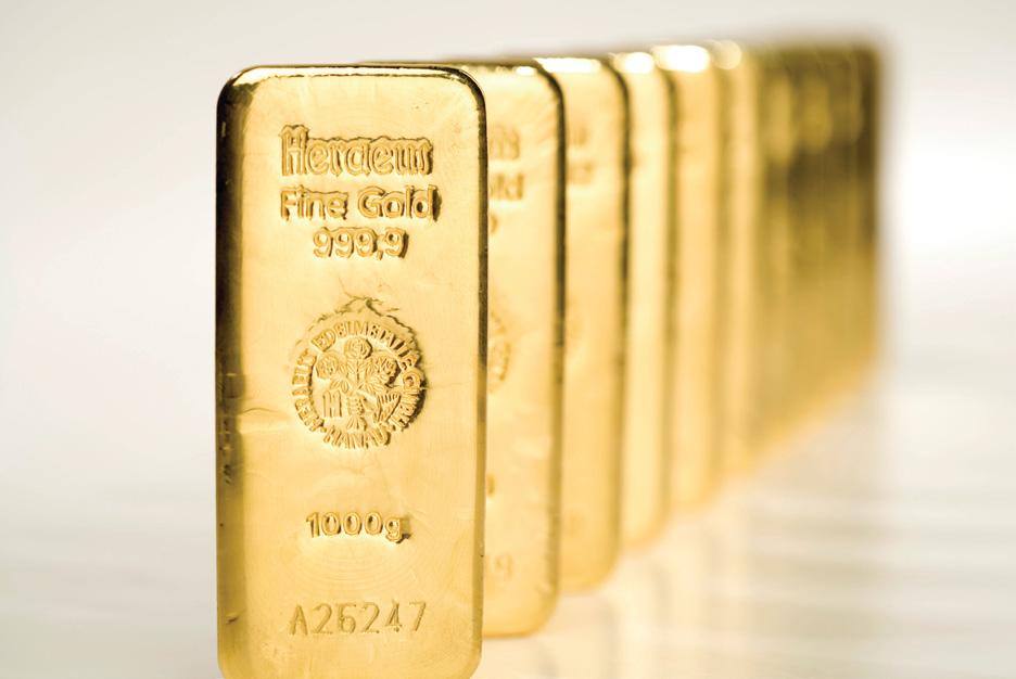 1. Waarom beleggen in edelmetalen? Anders dan papiergeld, dat door de jaren heen aan waarde verliest, staat goud na duizenden jaren nog steeds bekend als een waardevol edelmetaal.