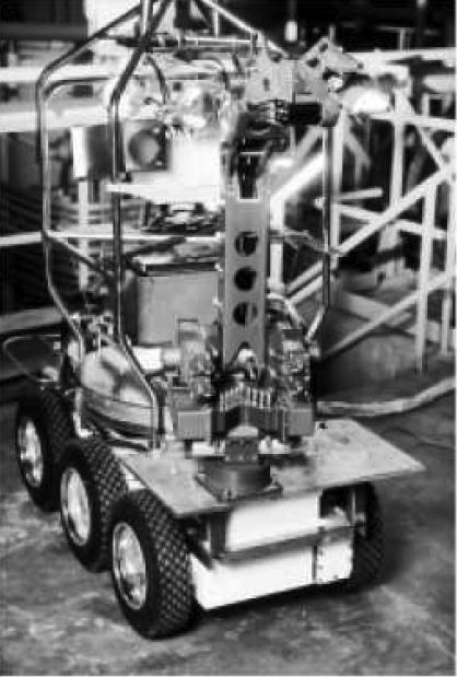 Voorbeelden van regelsystemen (1) Rover is gebouwd om te werken in gecontamineerde gebieden op Three Mile Island in