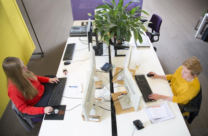 Aan het werk bij Swink 3. Spreek af wanneer iets goed genoeg is, en monitor dit Mensen met autisme hebben relatief veel moeite met plannen en organiseren.