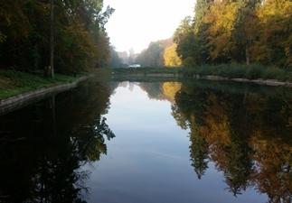 De Hengelvijver heeft een oppervlakte van, ha en heeft dieptes variërend van, tot meter. De Putselvijver heeft een oppervlakte van, ha en heeft dieptes variërend van tot, meter.