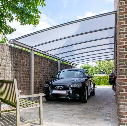 The only way is UP! Een carport is niet alleen praktischer dan een garage, het is ook een pak goedkoper. Een snelle upgrade van uw woning!