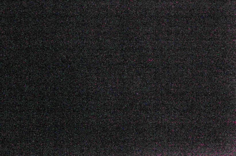 Laatst bewerkt: 6-jun-17 227 Foto 7/38: Ruis in het donkerbeeld van een DSLR. Opname: Geert Vandenbulcke.