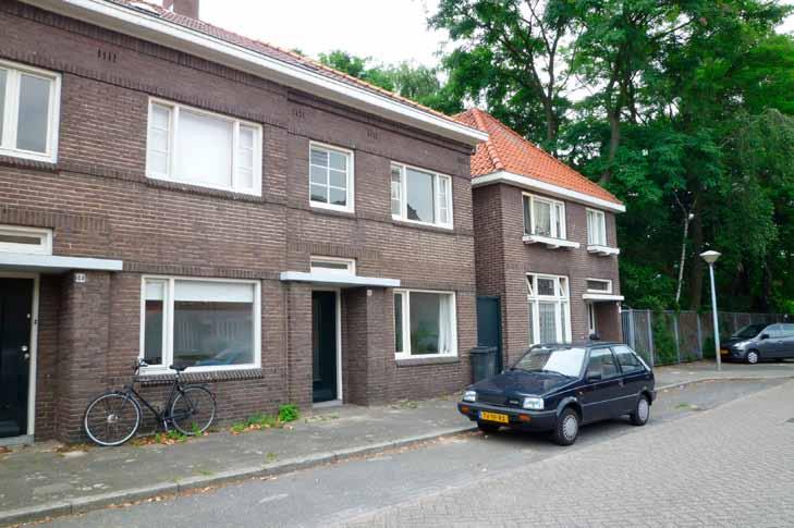 Leuke vooroorlogse eindwoning op korte afstand van het stadscentrum van Eindhoven. De woning is gelegen in een kindvriendelijke wijk en beschikt over o.a. 4 slaapkamers en een zonnige tuin gelegen op het westen.