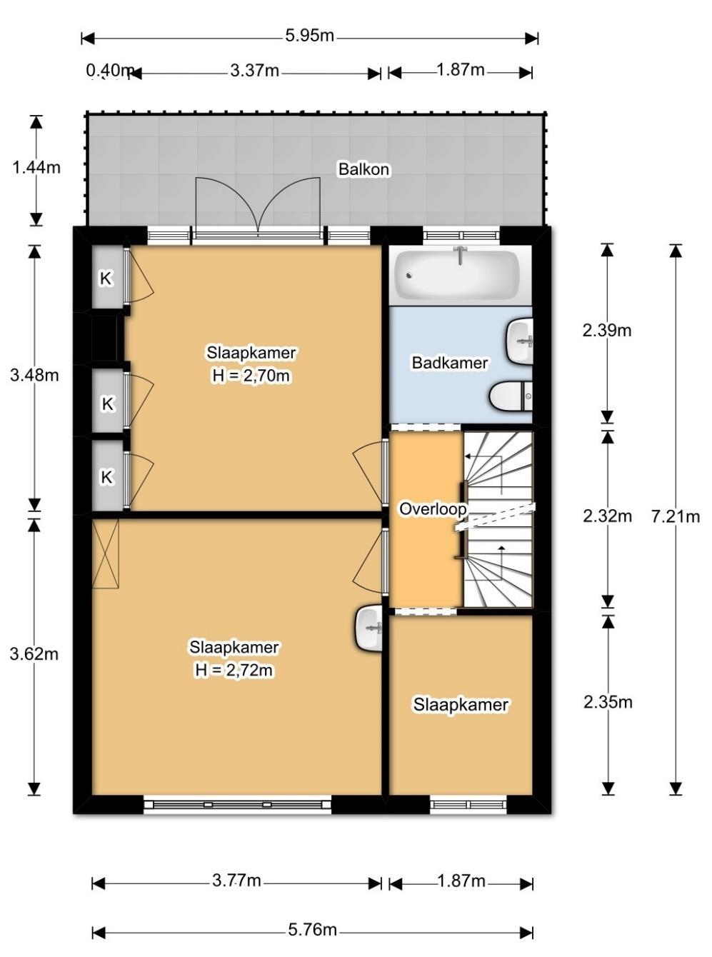 INDELING EERSTE VERDIEPING Overloop met toegang tot alle vertrekken en trapopgang naar de tweede verdieping Badkamer met