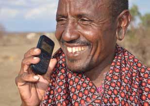 Daarom heeft Amref een manier gevonden waarbij mensen met hun mobiele telefoon kunnen leren om verpleegster of verloskundige te worden. mlearning Leren met je mobiele telefoon wordt mlearning genoemd.