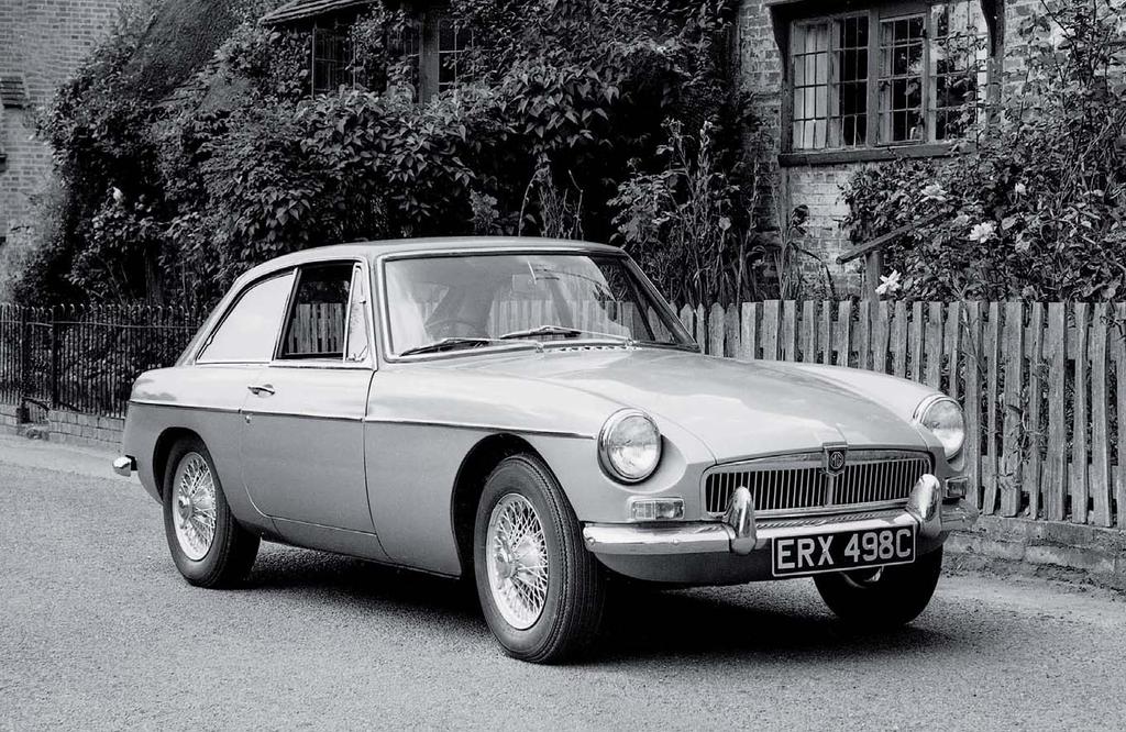 MGB CLASSIC met een van zijn eerste auto s naar de fabriek reed. Costello vertelde er jaren later het volgende over: Ik wist voor wie ik kwam, maar had niet gebeld.