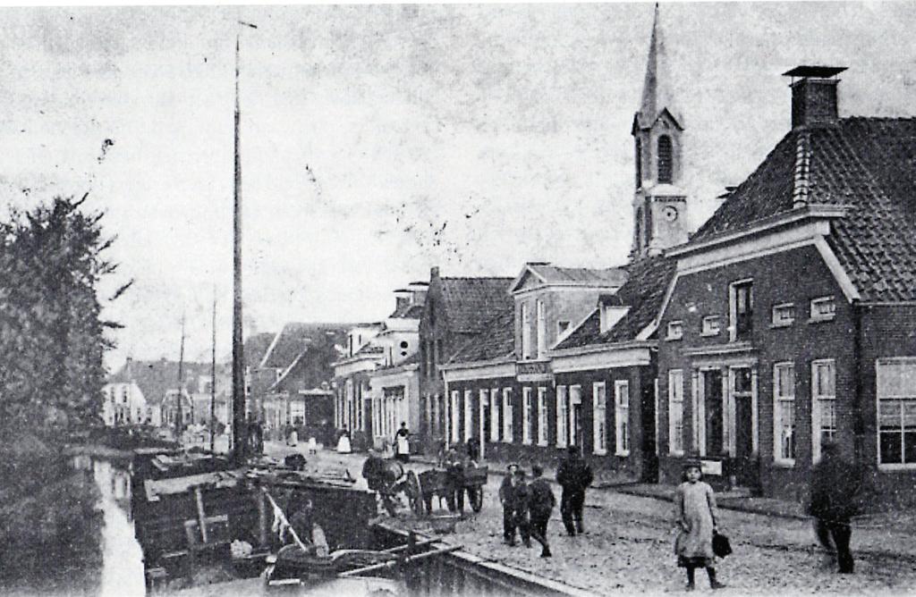 De werkzaamheden van beide instellingen werden gestaakt. Toch lukte het Omnia nog om in januari 1945 een kantoor in Groningen te openen.
