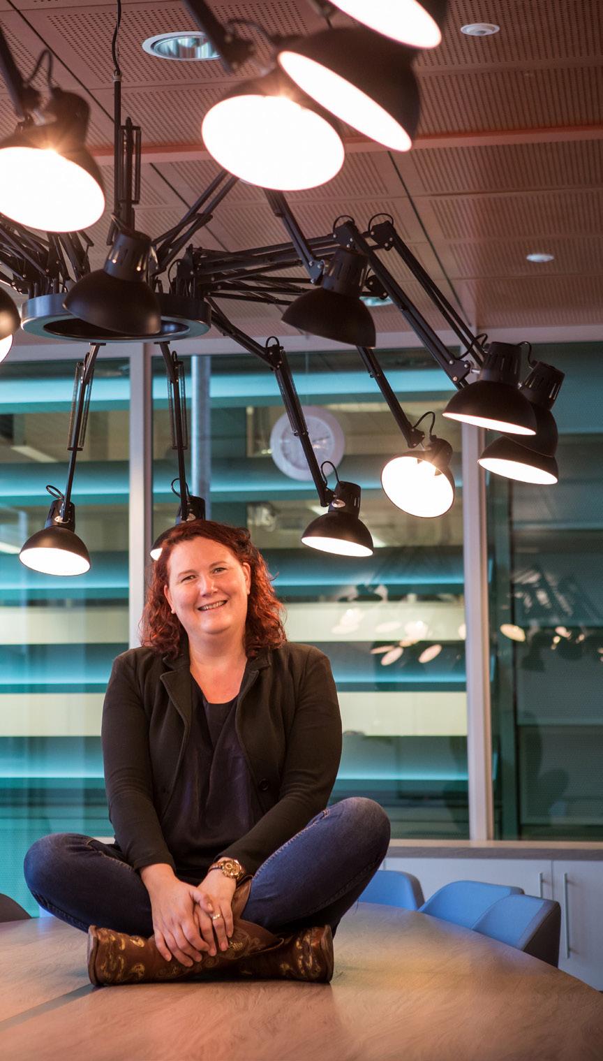 35 36 Barbara Evertsen, Radboud Universiteit, coördinator van het VO-HO netwerk Arnhem-Nijmegen: Ik heb geologie gestudeerd en ruim tien jaar in de ingenieurswereld gewerkt.