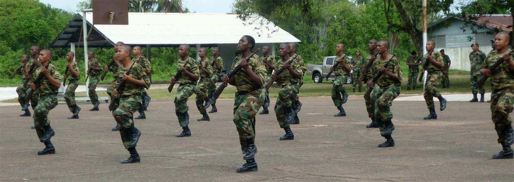 Openbare Orde en Veiligheid Voor de handhaving van de openbare orde en veiligheid in het district zijn het Korps Politie Suriname en het Nationaal Leger verantwoordelijk.