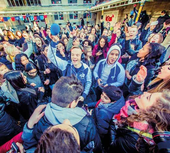 Het net heeft zo een band met vooral scholieren, studenten en nieuwe Vlamingen. In zijn aanbod gaat extra aandacht naar participatie van deze groepen via maatschappelijke debatten en acties.