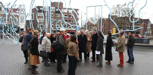 Toelichting op de visiekaart Strategie van de uitvoering De visiekaart Groene Allure toont de openbare ruimte in combinatie met de particuliere voortuinen in de binnenstad van Nijmegen.