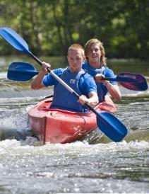 ACTIVITEITEN ELGISCHE ARDENNEN Wildwaterkanoën K Kanovaren op wildwater.