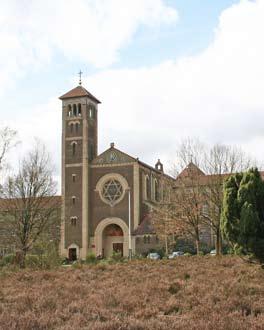 orientalis en afrika museum De basiliek kwam er niet, maar het devotiepark wel: in de jaren twintig en dertig van de vorige eeuw was de Heilig Landstichting een populaire bestemming.