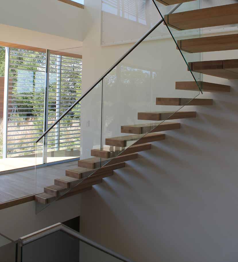 Inleiding structural glass balustrades index 3 TransParancy 1-01 TransParancy 1-02 TransParancy 1-03 groovee 1m2 Cells Moon MindStep EeSoffit Zomerverblijf, New York (US)