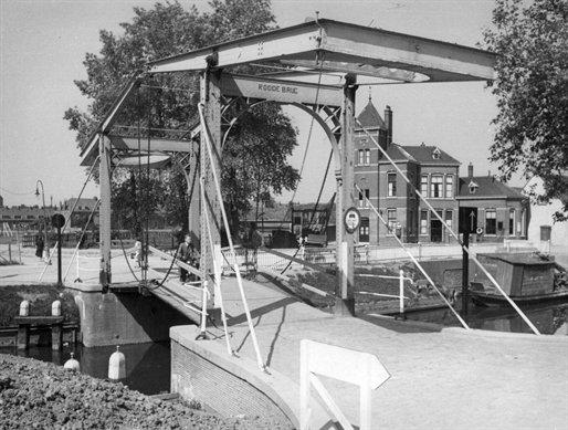 Wist u bijvoorbeeld dat de Rode brug al bijna 500 jaar geleden is aangelegd?