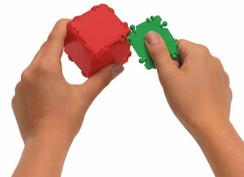 Bovendien kunnen hiermee nog kubussen, vierkanten, pyramides, perimeters, parallellogrammen en nog veel meer andere 2- en 3-dimensionale vormen worden gemaakt. De Clixi-box nr.