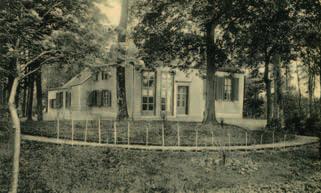 Afb. 3. Vreedenhorst in ca. 1907, voor de verhoging van het huis. (Coll. BvB) het huis veel ver- en aangebouwd.