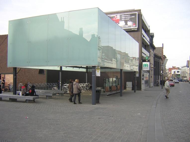 Vuurtorenwijk Geen oplossing gevonden voor betere bediening Bredene Shopping en Staf Versluyscentrum blijvend overleg