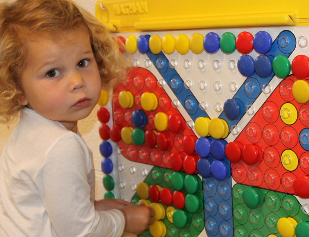 Groep 8 Vier keer per week huiswerk. In dit leerjaar worden de kinderen vertrouwd gemaakt met een flink aantal manieren van leren leren.