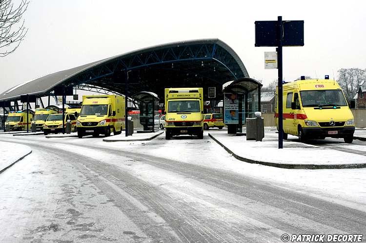 Station van Halle: de opstelling van het station is excellent voor de evacuatie-noria s.