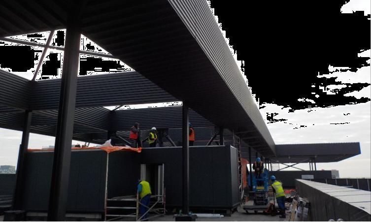 het systeemplafond, inrichten van de technische ruimte, plaatsen van trafo s en het aanbrengen van vloerverwarming op de begane