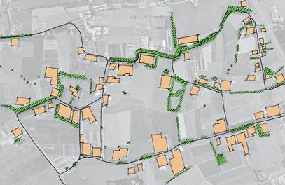 Voorheen bestond de Nergena uit een aaneengesloten netwerk van houtwallen en bospercelen. Hiertussen waren de erven gelegen, ondergeschikt aan de beplantingen (zie foto 1).