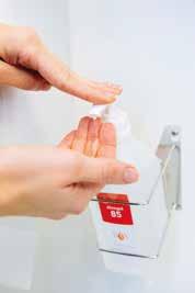 3. WAS OF ONTSMET JE HANDEN Je kunt infecties oplopen door handcontact met besmette voorwerpen, waarna je vervolgens je ogen, neus of mond aanraakt.