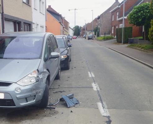 25 Vluchtmisdrijf: er zijn geen winnaars De aanpak van vluchtmisdrijven is een prioriteit in het zonaal veiligheidsplan van de politiezone Ge raardsbergen-lierde.