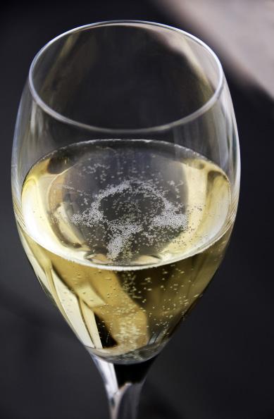 Champagne in een volgens Wina Bornmeest geschikt glas.