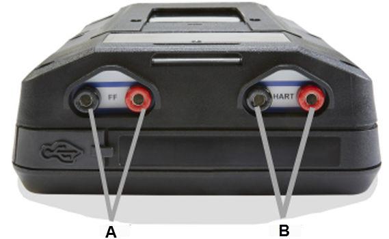 1. Steek de AC-adapter in een stopcontact. 2. Bevestig de connector van de AC-adapter op de zijkant van de Trex-unit. Volledig opladen duurt ongeveer drie tot vier uur.