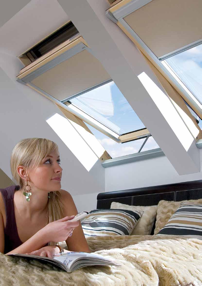 DRAADLOZE Z-WAVE-BEDIENING Voor dakvensters en verticale ramen die op moeilijk bereikbare plaatsen gemonteerd zijn, biedt FAKRO elektrisch bedienbare oplossingen