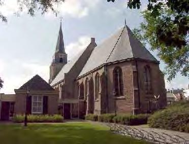 Pastorie van de kerk Hofweg 7 Heinenoord Deftig herenhuis (XIXa), oostelijk van de kerk met hoog schilddak, waarin dakkapellen.