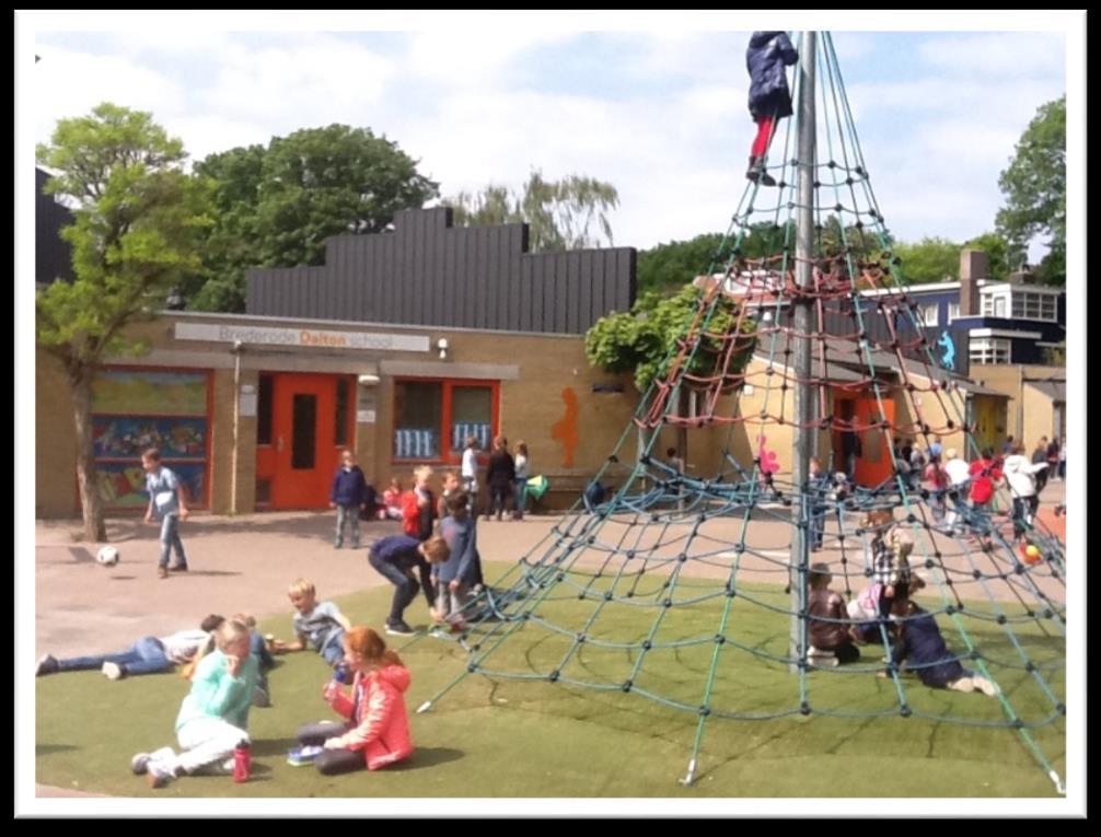 Ouderlijk gezag van beide ouders De wet kent als hoofdregel de situatie dat de rechter na de ontbinding van het huwelijk het ouderlijk gezag aan beide ouders toekent.