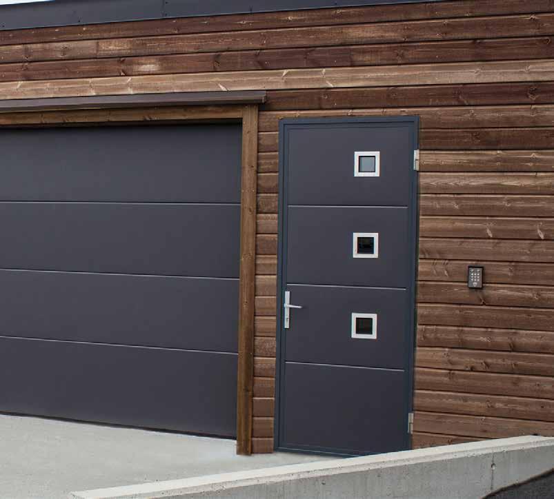 Zijdeuren Ryterna zijdeuren bestaan uit 40 mm dikke panelen en zijn in vele uitvoeringen leverbaar. De horizontale paneelverdeling is steeds perfekt afgestemd op de hoogte van de garagedeur.