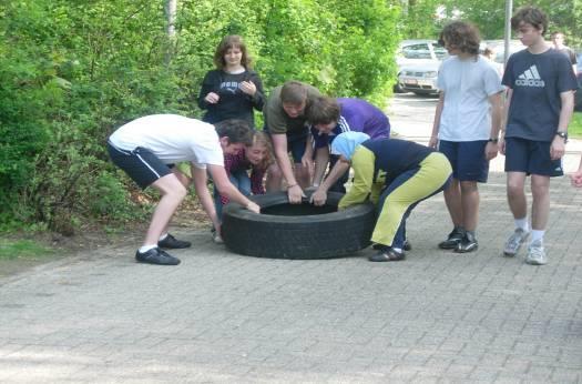 Pakket 7: Spartacus Run (2 uur) Outdoor: Laarbeekbos, naast Erasmushogeschool (RESERVESCHOENEN, RESERVEKLEDIJ, REGENKLEDIJ) Voor wie houdt van actie en teamspirit is hier op het juiste adres.