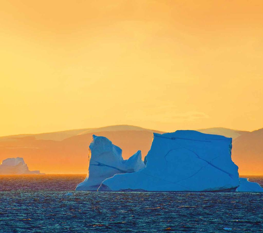 Geachte ontdekkingsreizigers, Bij de naam Hurtigruten denken de meeste mensen vooral aan de bootreizen langs de unieke Noorse fjordenkust: de postboot van Bergen naar Kirkenes en vice versa, waarbij