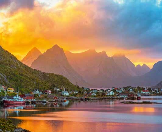 Ze brengen vracht, transporteren passagiers en bieden reizigers volop mogelijkheden om Noorwegen te ontdekken.