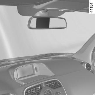 ACHTERUITRIJCAMERA (1/2) 3 1 2 Werking Bij het achteruitrijden geeft de camera 1 op de klapdeur achter een overzicht van de omgeving achter de auto op de spiegel 2 of, afhankelijk van de auto, op het